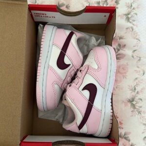 Nike dunk low 4C